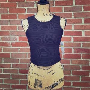 NWT Aqua Textured Zip Back Crop Top Size Medium